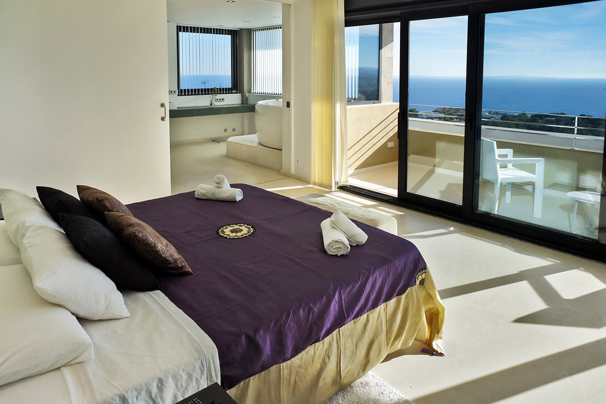 Ibiza, 4 Bedrooms Bedrooms, 8 Rooms Rooms,3 BathroomsBathrooms,Villa,Vacation Rental,1037