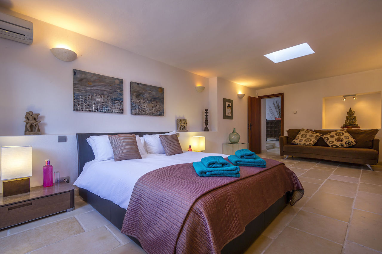 Ibiza, 4 Bedrooms Bedrooms, 8 Rooms Rooms,4 BathroomsBathrooms,Villa,Vacation Rental,1038